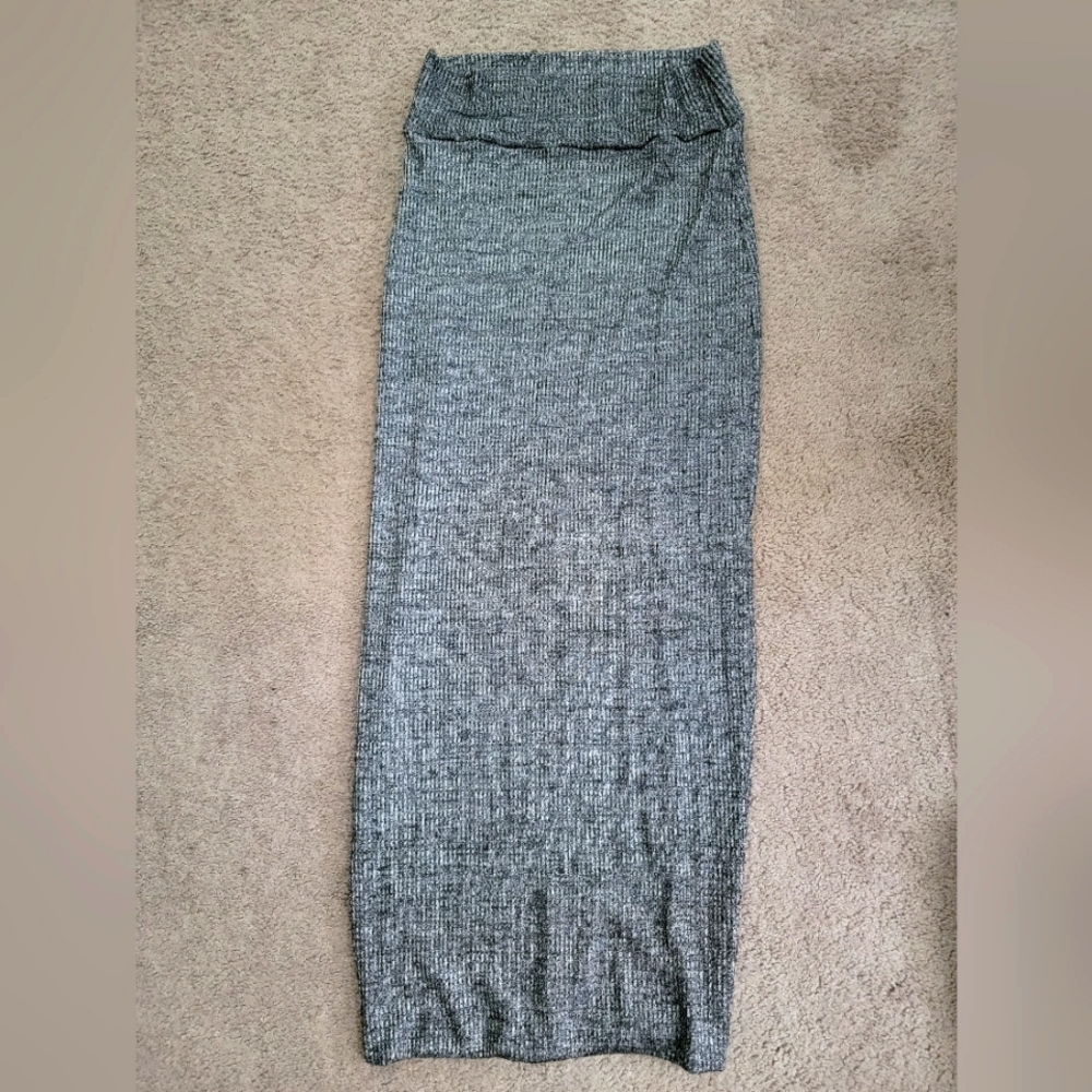 Stretchy pencil maxi skirt